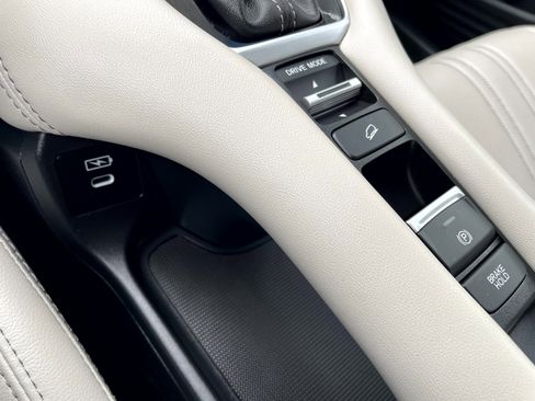 Used 2025 Honda HR-V EX-L image 22