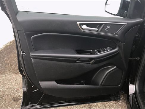Used 2016 Ford Edge SEL w/ Equipment Group 201A AWD/4WD image 22