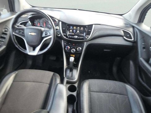 Used 2018 Chevrolet Trax LT w/ Driver Confidence Package image 8