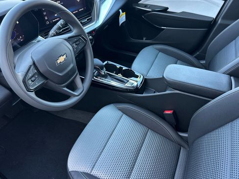 New 2026 Chevrolet Trax LT FWD image 10