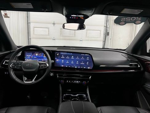 Certified 2025 Chevrolet Traverse Z71 w/ Driver Confidence Package image 41