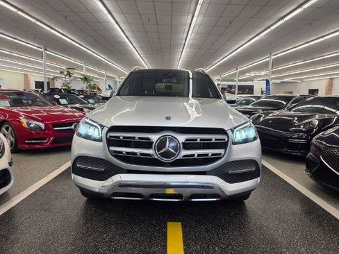 Used 2020 Mercedes-Benz GLS 450 4MATIC image 3