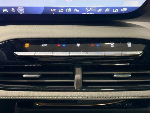 New 2026 Buick Enclave Avenir w/ Super Cruise Package AWD/4WD image 15