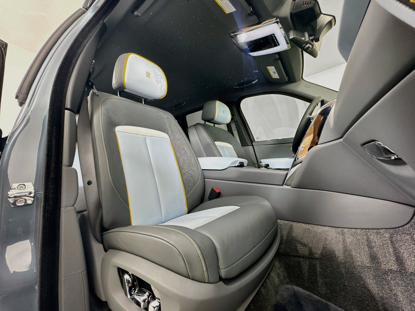 Certified 2026 Rolls-Royce Cullinan AWD/4WD image 28