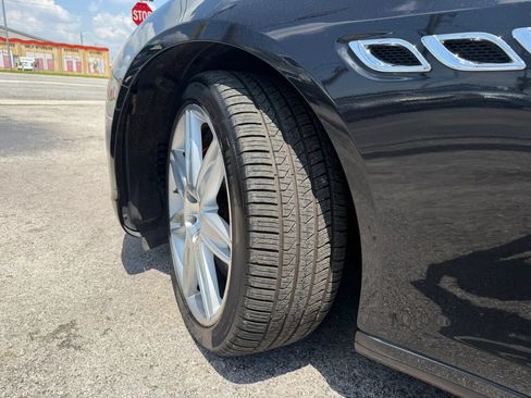 Used 2014 Maserati Quattroporte S Q4 AWD/4WD image 16