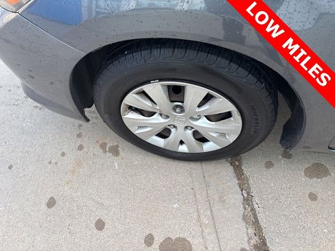 Used 2012 Honda Civic LX image 31