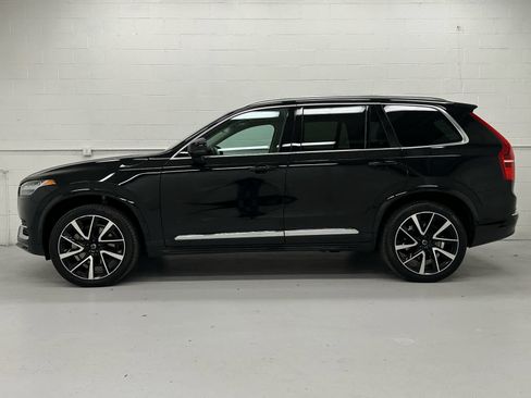 Used 2024 Volvo XC90 B5 Plus w/ Protection Package Premier image 3
