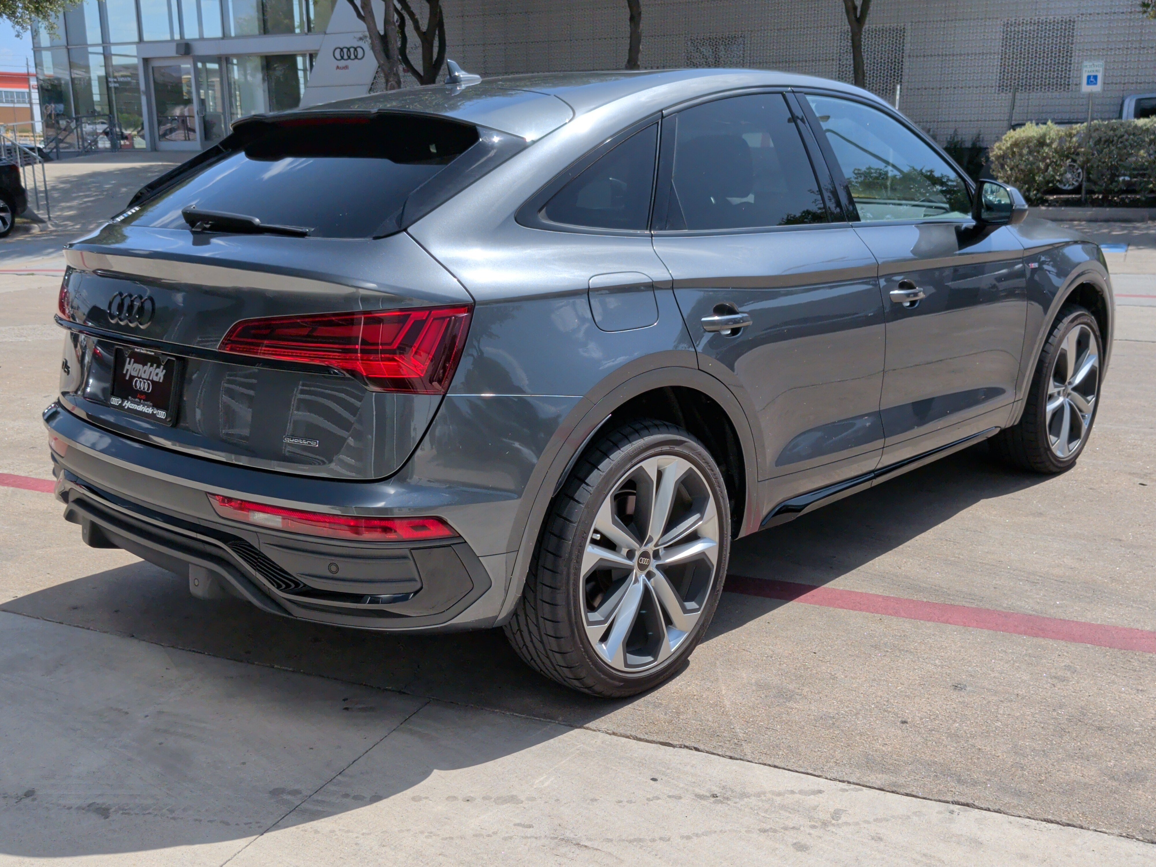 Certified 2023 Audi Q5 2.0T Premium Plus w/ Premium Plus Package AWD/4WD image 10