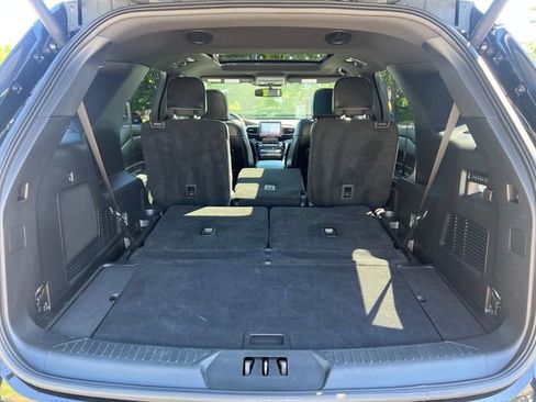 Used 2022 Ford Explorer ST w/ Equipment Group 401A AWD/4WD image 31