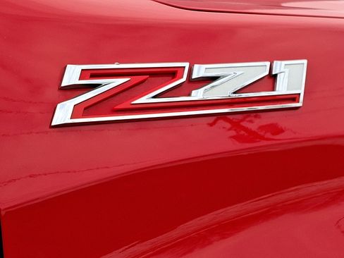 Used 2022 Chevrolet Silverado 1500 LT Trail Boss w/ Bed Protection Package image 32