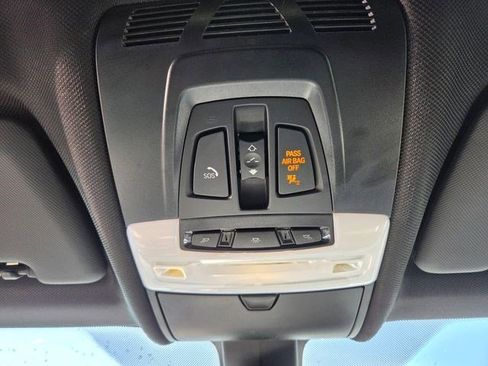 Used 2017 BMW X5 xDrive40e AWD/4WD image 9