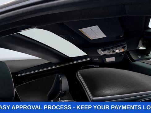 Used 2024 Toyota Crown w/ Carpet Mat Package (TMS) image 34