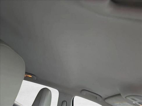 Used 2020 Jeep Compass Latitude image 23