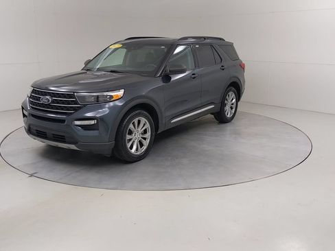 Certified 2023 Ford Explorer XLT w/ Equipment Group 202A AWD/4WD image 22