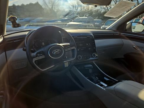 Certified 2024 Hyundai Tucson SE image 10