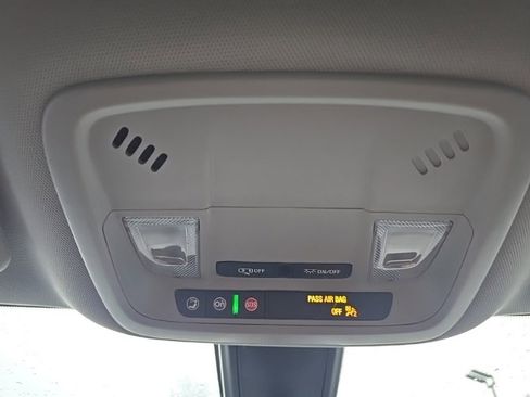 Used 2022 Chevrolet Malibu RS image 19