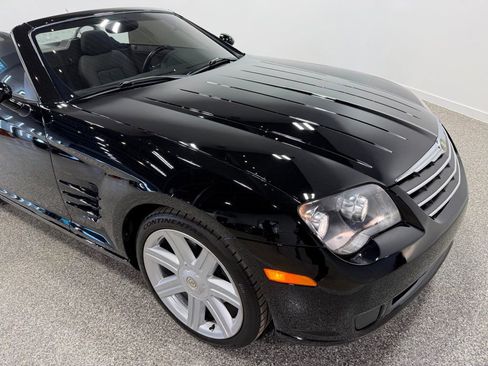 Used 2005 Chrysler Crossfire Convertible image 34