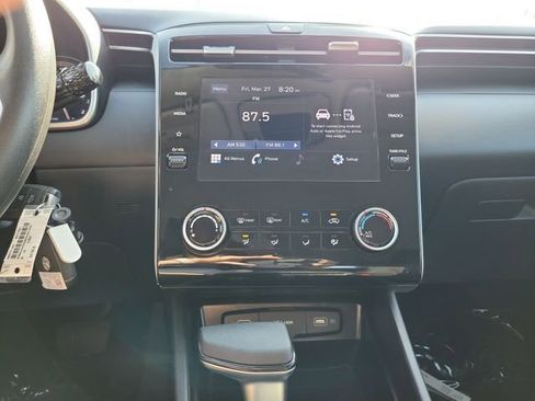 Certified 2024 Hyundai Tucson SE FWD image 12