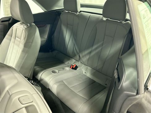 Used 2022 Audi A5 2.0T Premium image 19