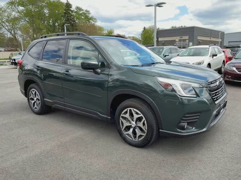 Certified 2023 Subaru Forester Premium AWD/4WD image 2