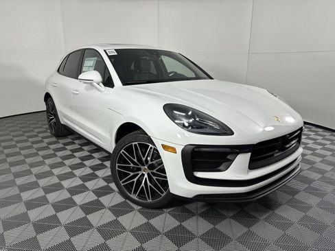 New 2025 Porsche Macan image 7