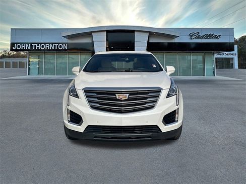 Used 2019 Cadillac XT5 Luxury image 2