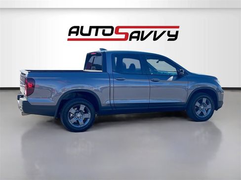 Used 2024 Honda Ridgeline TrailSport image 7