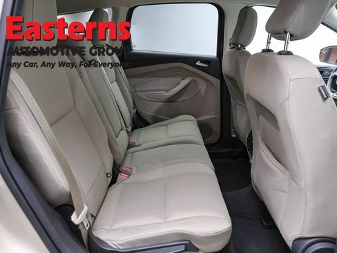 Used 2018 Ford Escape SE w/ SE Sync 3 Package AWD/4WD image 23
