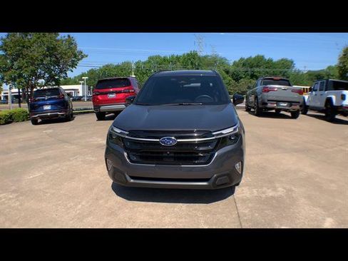 Used 2025 Subaru Forester Touring AWD/4WD image 3