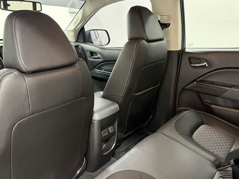 Used 2018 Chevrolet Colorado Z71 w/ Z71 Midnight Edition image 25