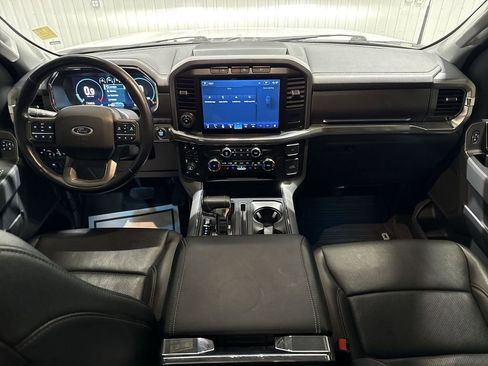 Used 2022 Ford F150 Lariat w/ Trailer Tow Package image 21