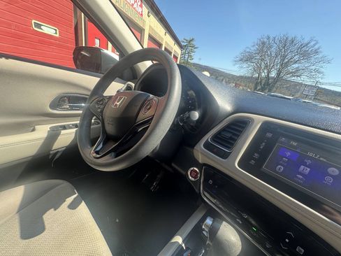 Used 2016 Honda HR-V EX image 30