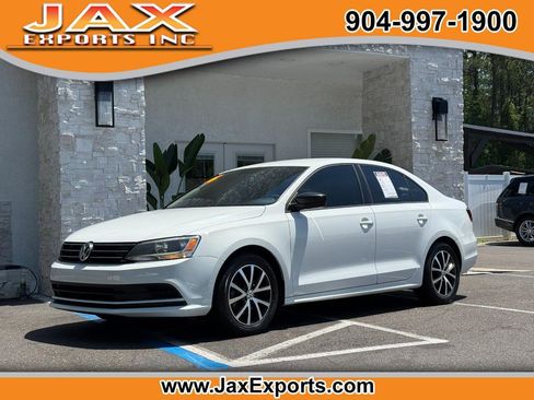 Used 2016 Volkswagen Jetta SE image 1