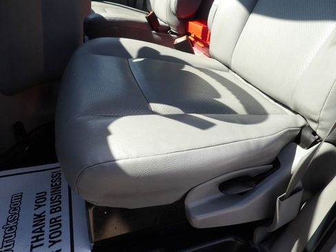 Used 2021 Ford E-350 and Econoline 350 Super Duty image 17