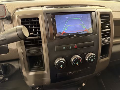 Used 2011 RAM 1500 2WD Regular Cab image 17