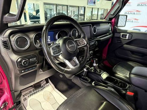 Used 2021 Jeep Wrangler Unlimited Sahara w/ Cold Weather Group AWD/4WD image 32