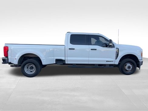 Used 2024 Ford F350 XLT image 4