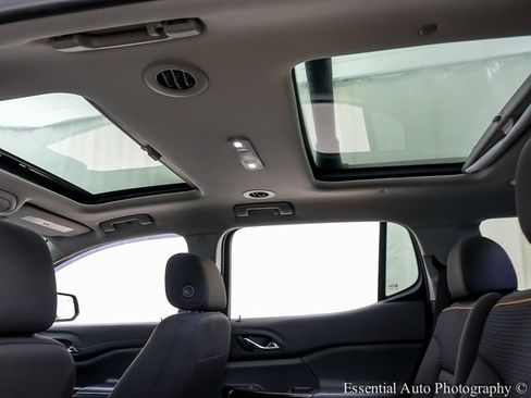 Used 2020 GMC Acadia AT4 image 13