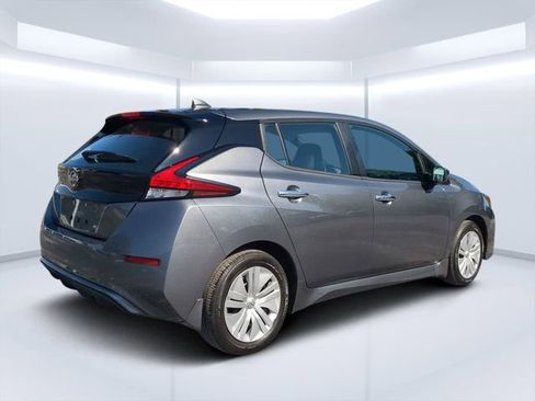 Used 2023 Nissan Leaf S image 3