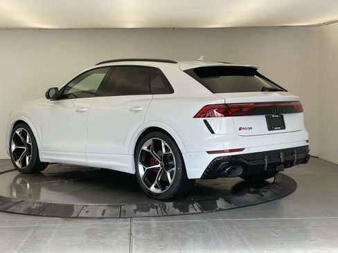New 2026 Audi RS Q8 performance image 3