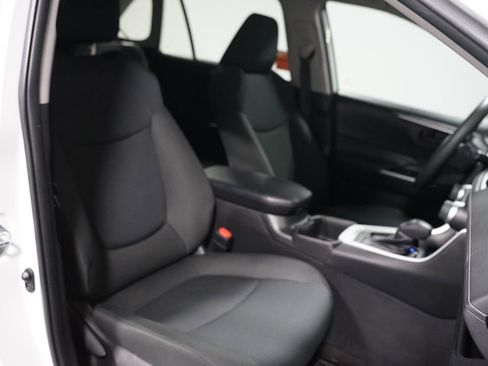 Used 2022 Toyota RAV4 LE image 25
