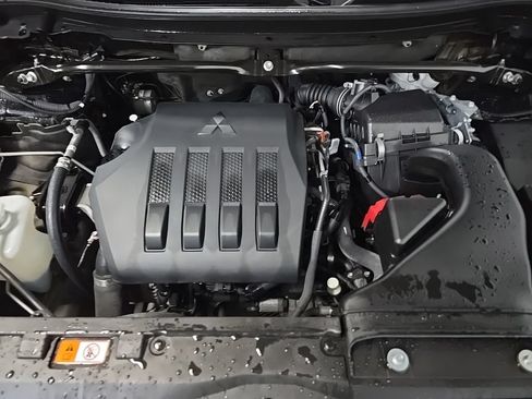 Used 2025 Mitsubishi Eclipse Cross SE AWD/4WD image 15