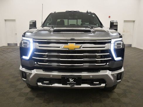 Used 2024 Chevrolet Silverado 2500 LTZ w/ LTZ Plus Package image 11
