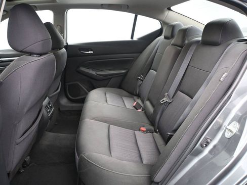 Used 2019 Nissan Altima 2.5 SV FWD image 9