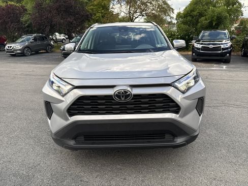 Used 2022 Toyota RAV4 XLE image 2