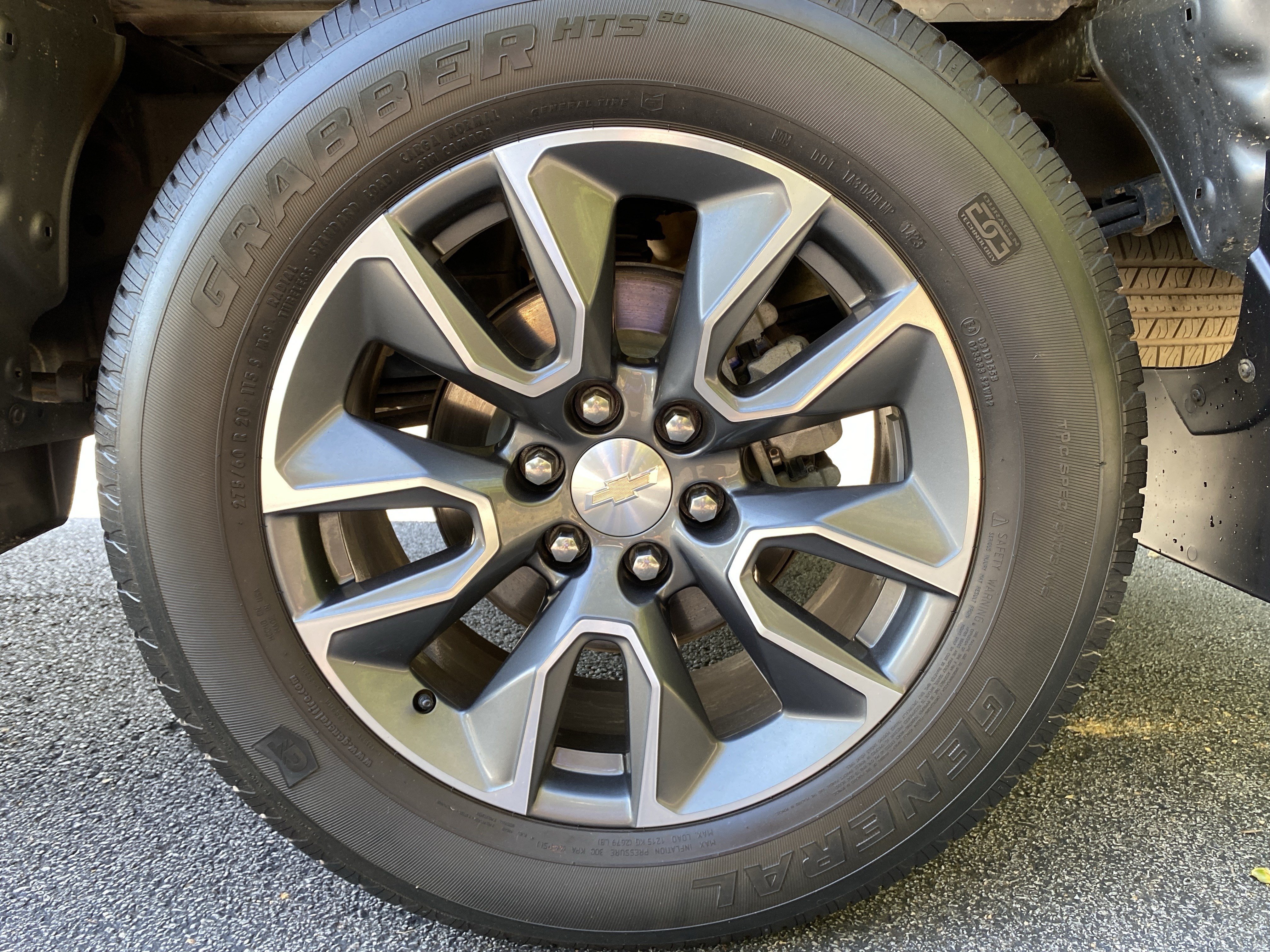 Used 2023 Chevrolet Silverado 1500 LT AWD/4WD image 13