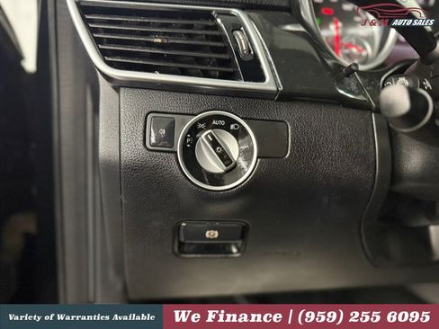 Used 2017 Mercedes-Benz GLE 350 4MATIC image 32