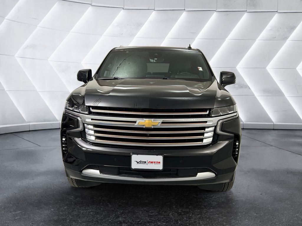 Used 2024 Chevrolet Tahoe High Country AWD/4WD image 2