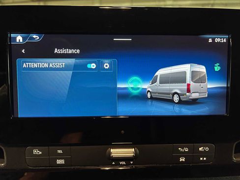 Used 2025 Mercedes-Benz Sprinter 2500 image 27