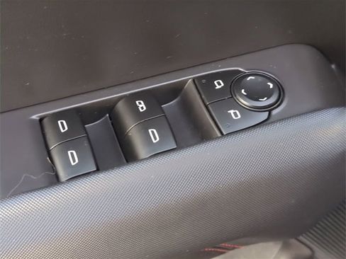 Used 2023 Chevrolet Colorado Z71 w/ Safety Package image 22